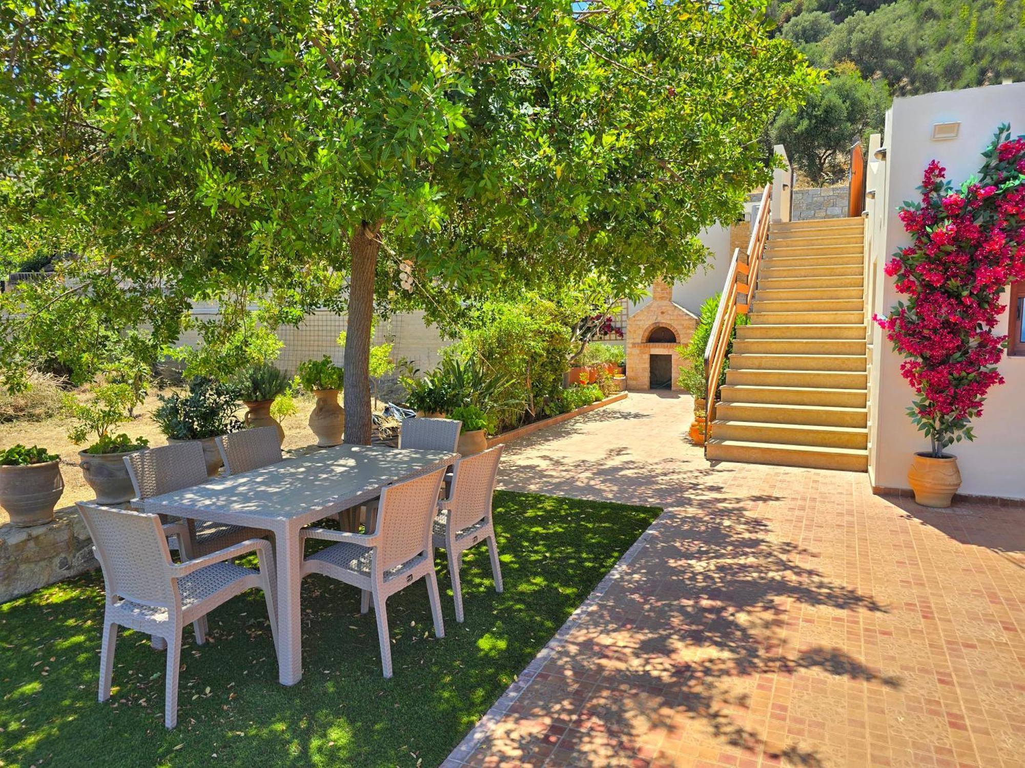 Villa Balcony, Cozy With Amazing View
