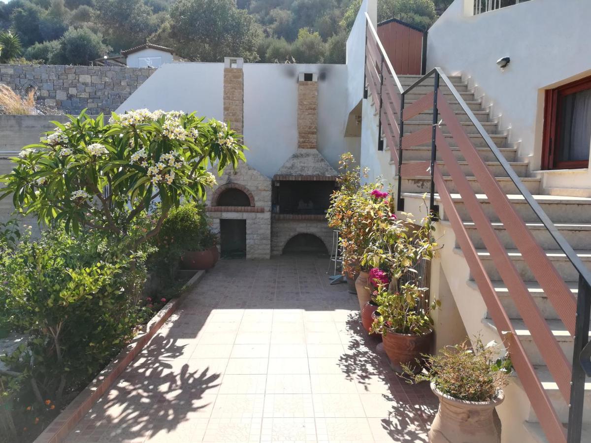 Villa Balcony, Cozy With Amazing View *